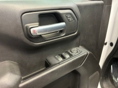Used 2019  Chevrolet Silverado 1500 4WD Crew Cab 147" Custom Trail Boss at AutoCenters Bonne Terre near Bonne Terre&comma; MO