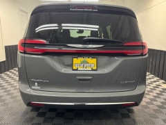 Used 2023  Chrysler Pacifica Limited FWD at AutoCenters Bonne Terre near Bonne Terre&comma; MO