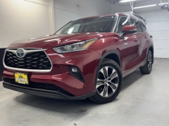 Used 2020 Toyota Highlander Hybrid 4d SUV AWD XLE at AutoCenters Bonne Terre near Bonne Terre, MO