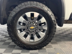 Used 2021  Chevrolet Silverado 2500HD 4WD Crew Cab 159" Custom at AutoCenters Bonne Terre near Bonne Terre&comma; MO