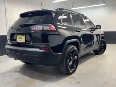 Used 2023 Jeep Cherokee Altitude Lux 4x4 at AutoCenters Bonne Terre near Bonne Terre, MO