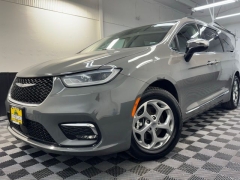 Used 2023  Chrysler Pacifica Limited FWD at AutoCenters Bonne Terre near Bonne Terre&comma; MO