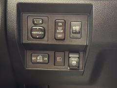 Used 2021  Toyota Tundra 4WD SR5 CrewMax 5&period;5' Bed 5&period;7L &lpar;Natl&rpar; at AutoCenters Bonne Terre near Bonne Terre&comma; MO