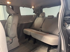 Used 2018  Toyota Sienna XLE AWD 7-Passenger &lpar;Natl&rpar; at AutoCenters Bonne Terre near Bonne Terre&comma; MO
