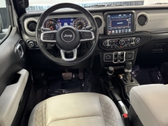 Used 2022 Jeep Wrangler Unlimited High Altitude 4x4 at AutoCenters Bonne Terre near Bonne Terre, MO