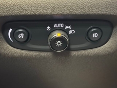 Used 2020  Chevrolet Traverse 4d SUV FWD LT Cloth w&sol;1LT at AutoCenters Bonne Terre near Bonne Terre&comma; MO