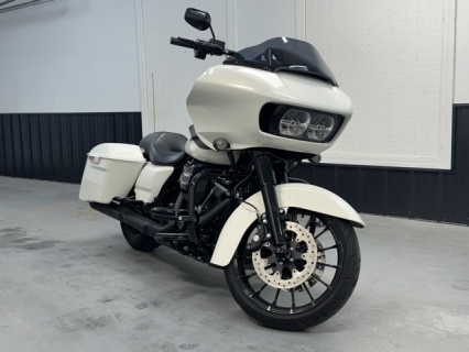 Used 2018 Harley-Davidson Touring FLTRXS Road Glide Special at AutoCenters Bonne Terre near Bonne Terre, MO
