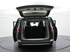 Used 2023  Chrysler Pacifica Touring L FWD at Landmark Auto Credit Center near springfield&comma; IL