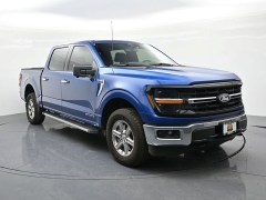 Used 2024  Ford F-150 XLT 4WD SuperCrew 5&period;5' Box at Landmark Auto Credit Center near springfield&comma; IL