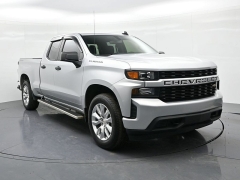 Used 2021  Chevrolet Silverado 1500 4WD Double Cab 147" Custom at Landmark Auto Credit Center near springfield&comma; IL
