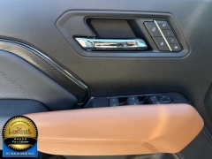 Used 2024  GMC Canyon 4WD Crew Cab AT4 at Landmark Auto Credit Center near springfield&comma; IL