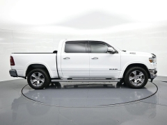 Used 2020  Ram 1500 4WD Crew Cab Laramie at Landmark Auto Credit Center near springfield&comma; IL