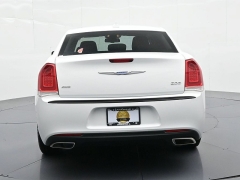 Used 2022  Chrysler 300 Touring AWD at Landmark Auto Credit Center near springfield&comma; IL