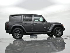 Used 2018  Jeep Wrangler Unlimited 4d SUV 4WD Sport at Landmark Auto Credit Center near springfield&comma; IL