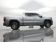 Used 2025  GMC Sierra 1500 4WD Crew Cab 147" SLT at Landmark Auto Credit Center near springfield&comma; IL