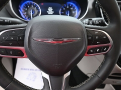 Used 2024  Chrysler Pacifica Touring L FWD at Landmark Auto Credit Center near springfield&comma; IL