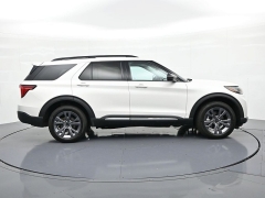 Used 2025  Ford Explorer Active 4WD at Landmark Auto Credit Center near springfield&comma; IL