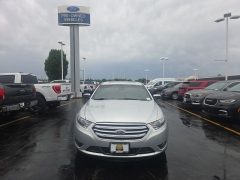 Used 2019  Ford Taurus 4d Sedan AWD Limited at Landmark Auto Credit Center near springfield&comma; IL