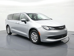 Used 2023  Chrysler Voyager LX FWD at Landmark Auto Credit Center near springfield&comma; IL
