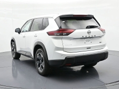 Used 2024  Nissan Rogue FWD SV at Landmark Auto Credit Center near springfield&comma; IL