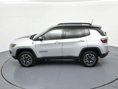 Used 2025  Jeep Compass Trailhawk 4x4 at Landmark Auto Credit Center near springfield&comma; IL
