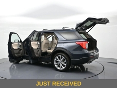 Used 2022  Ford Explorer Platinum 4WD at Landmark Auto Credit Center near springfield&comma; IL