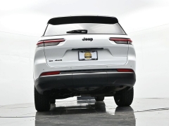 Used 2023  Jeep Grand Cherokee L Altitude 4x4 at Landmark Auto Credit Center near springfield&comma; IL