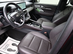 Used 2025  Ford Explorer Platinum 4WD at Landmark Auto Credit Center near springfield&comma; IL