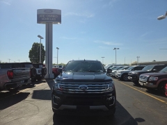 Used 2021  Ford Expedition Limited 4x4 at Landmark Auto Credit Center near springfield&comma; IL