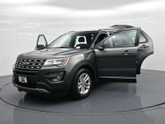 Used 2017  Ford Explorer 4d SUV FWD XLT Ecoboost at Landmark Auto Credit Center near springfield&comma; IL