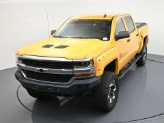 Used 2018  Chevrolet Silverado 1500 4WD Crew Cab LT at Landmark Auto Credit Center near springfield&comma; IL