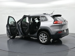 Used 2015  Jeep Cherokee 4WD 4dr Latitude at Landmark Auto Credit Center near springfield&comma; IL