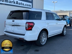 Used 2022  Ford Expedition Platinum 4x4 at Landmark Auto Credit Center near springfield&comma; IL