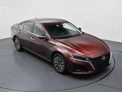 Used 2025  Nissan Altima SV FWD at Landmark Auto Credit Center near springfield&comma; IL