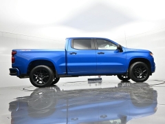 Used 2022  Chevrolet Silverado 1500 4WD Crew Cab 147" Custom at Landmark Auto Credit Center near springfield&comma; IL