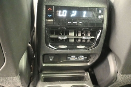 Used 2023  Jeep Grand Cherokee L Altitude 4x4 at Landmark Auto Credit Center near springfield&comma; IL
