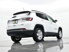 Used 2022  Jeep Compass Latitude 4x4 at Landmark Auto Credit Center near springfield&comma; IL