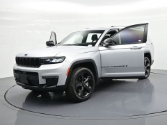 Used 2025  Jeep Grand Cherokee L Limited 4x4 at Landmark Auto Credit Center near springfield&comma; IL