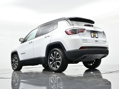 Used 2023  Jeep Compass Limited 4x4 at Landmark Auto Credit Center near springfield&comma; IL