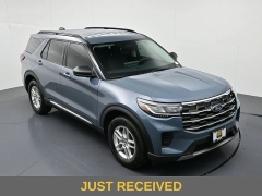 Used 2025  Ford Explorer Active 4WD at Landmark Auto Credit Center near springfield&comma; IL