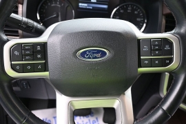 Used 2024  Ford Expedition Limited 4x4 at Landmark Auto Credit Center near springfield&comma; IL