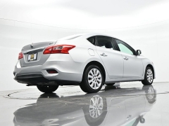 Used 2017  Nissan Sentra SV CVT at Landmark Auto Credit Center near springfield&comma; IL