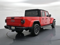 Used 2020  Jeep Gladiator Overland 4x4 at Landmark Auto Credit Center near springfield&comma; IL