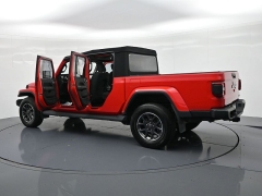 Used 2020  Jeep Gladiator Overland 4x4 at Landmark Auto Credit Center near springfield&comma; IL