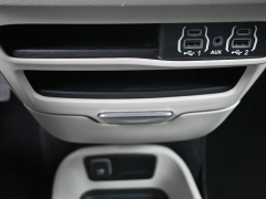 Used 2023  Chrysler Pacifica Touring L FWD at Landmark Auto Credit Center near springfield&comma; IL