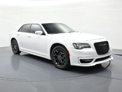 Used 2022  Chrysler 300 Touring L AWD at Landmark Auto Credit Center near springfield&comma; IL