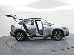Used 2024  Toyota Corolla Cross XLE 2WD at Landmark Auto Credit Center near springfield&comma; IL