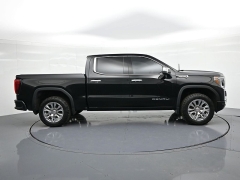 Used 2019  GMC Sierra 1500 4WD Crew Cab 147" Denali at Landmark Auto Credit Center near springfield&comma; IL