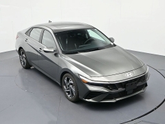Used 2025  Hyundai Elantra SEL Convenience IVT at Landmark Auto Credit Center near springfield&comma; IL