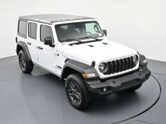 Used 2025  Jeep Wrangler Sport S 4 Door 4x4 at Landmark Auto Credit Center near springfield&comma; IL